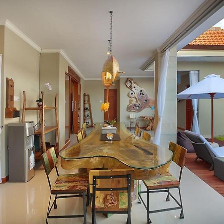 Kae Villa Anggrek Seminyak  Exterior photo